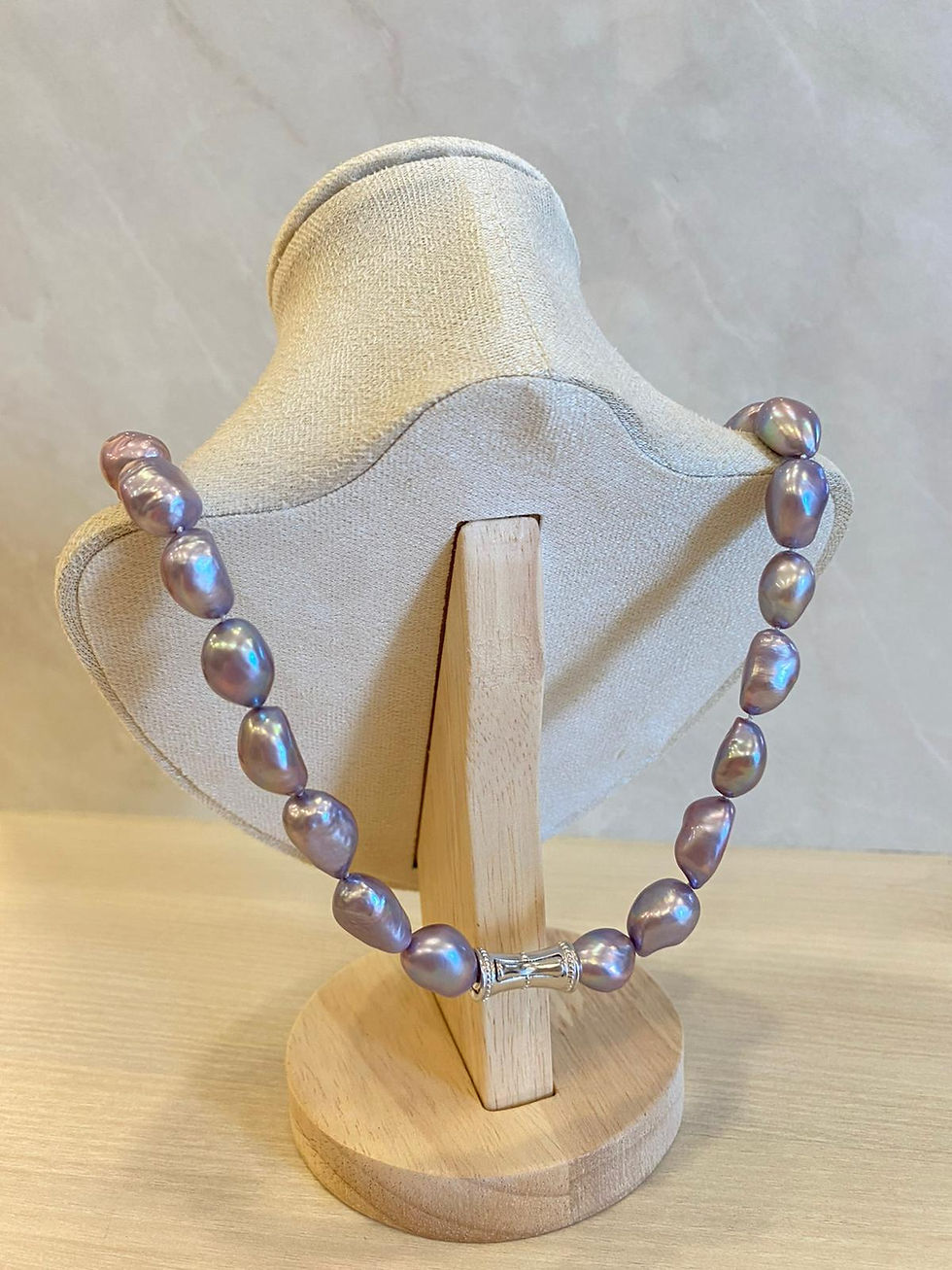 Thumbnail: TASAKI BAROQUE PEARL VIOLET IRIDESCENT STRAND
