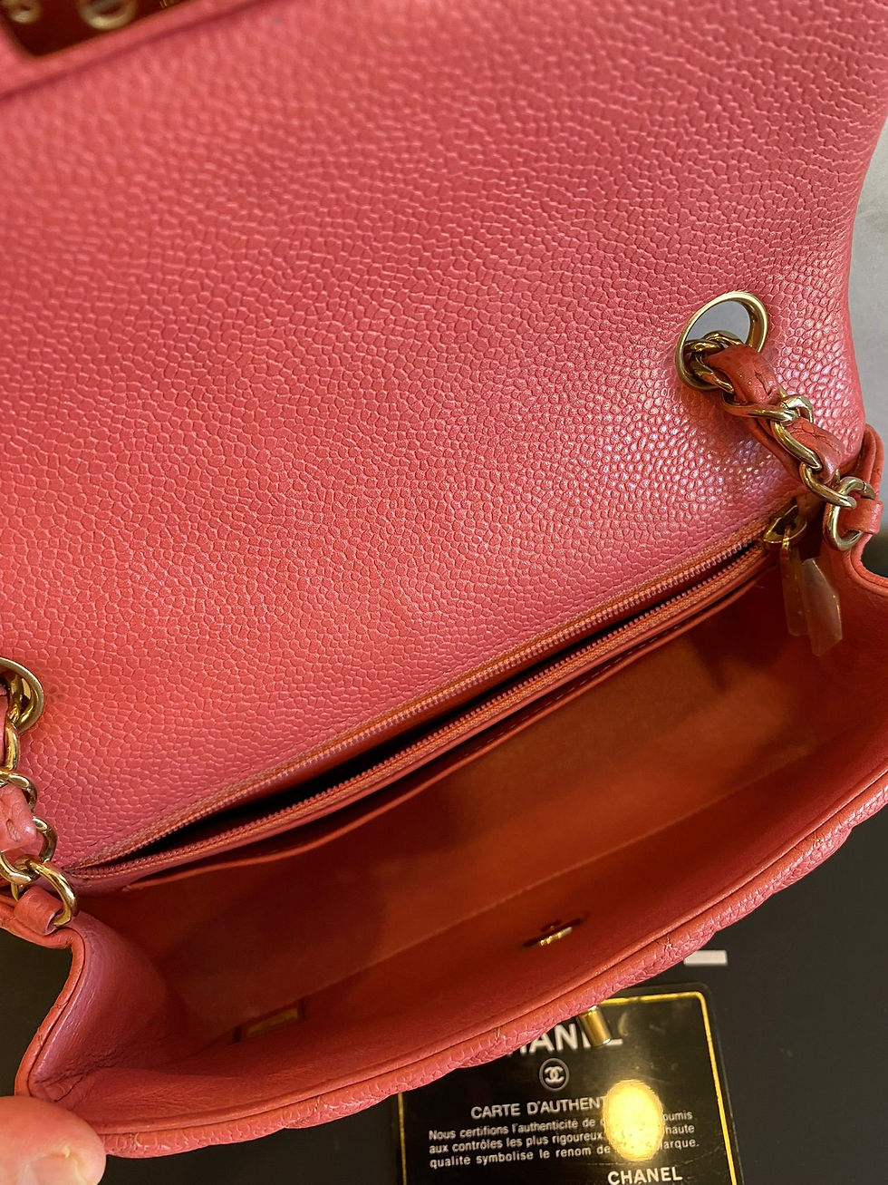 Thumbnail: CHANEL MINI CLASSIC HANDBAG RECTANGLE IRIDESCENT PINK CAVIAR GHW — 25 SERIES