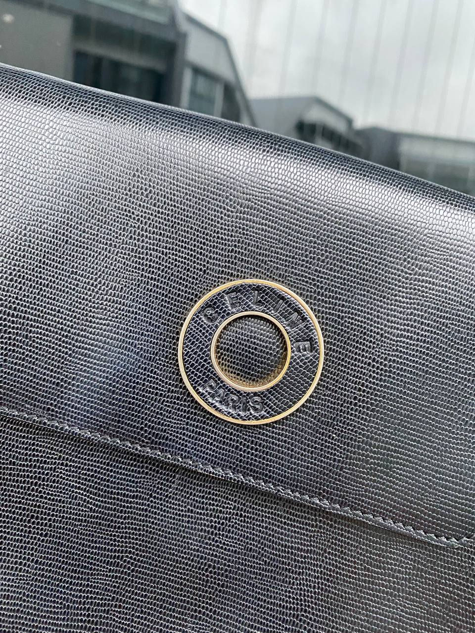 Thumbnail: CELINE TEXTURED BLACK CIRCULAR LOGO TRAPEZIUM BAG VINTAGE DISCONTINUED