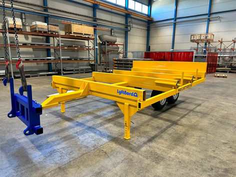 Kundanpassad transportvagn från Lyftnord för gratebandssektioner i kulsinterverk, med BM-fäste, boggi och maxlast 6 ton.