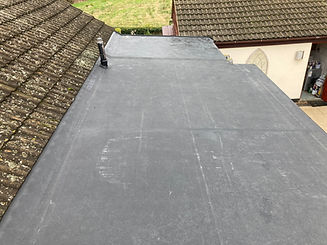 New flat roof installation
