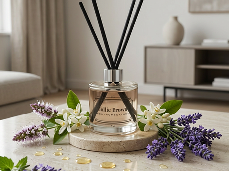 Scented reed diffuser with flowers