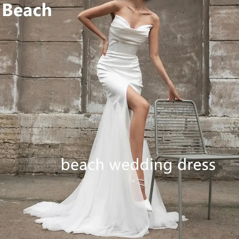 Thumbnail: Sweetheart Neck Strapless Wedding Dress