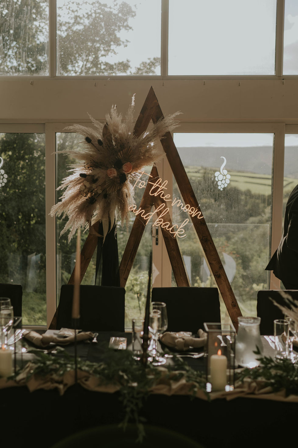 Boho chic wedding decor