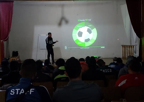 CURSOS DE FUTBOL SOCCER.jpg