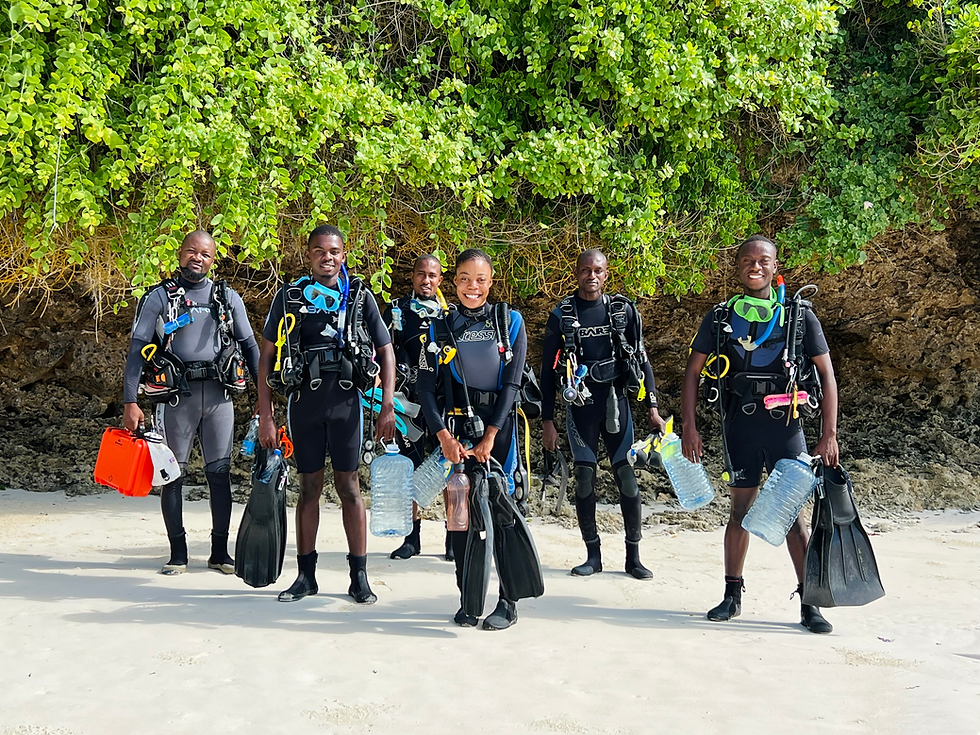 Certified PADI Coral Reef Restoration Divers and PADI Rescue Divers