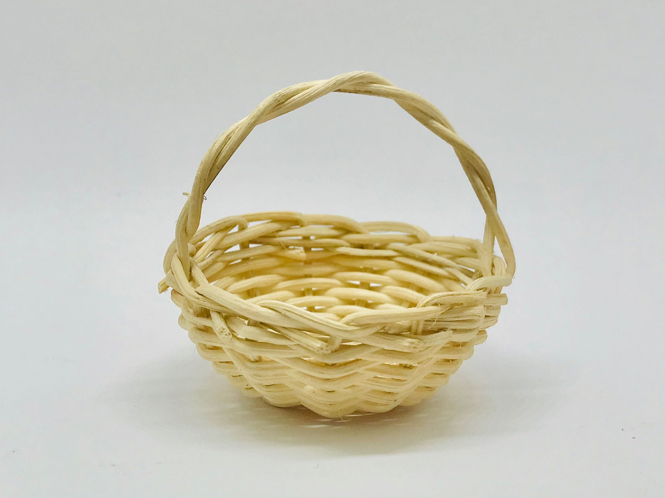 Grand panier miniature maison de poupée