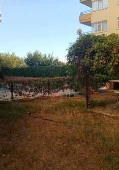 Evin Kendisine Ait Bahçesi var. 