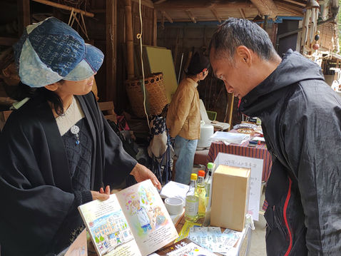 オーガニックマルシェで絵本と自然農野菜を出店してます♪
