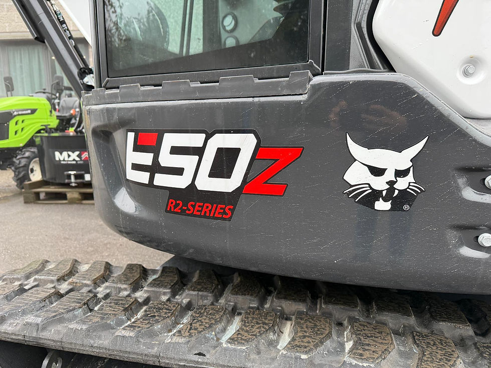 Miniatura: BOBCAT - escavatore E50z