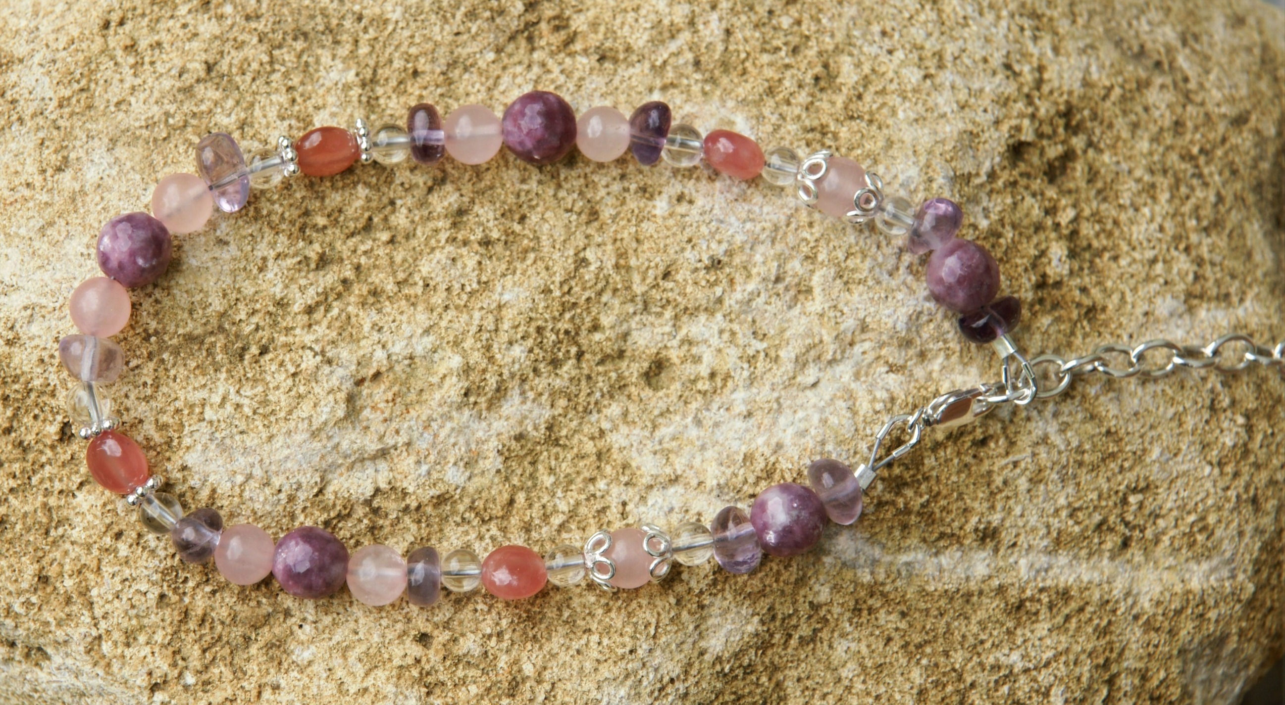 Fusskette: Lepidolit, Rosenquarz, Fluorit, Rhodochrosit, Bergkristall Silber 925