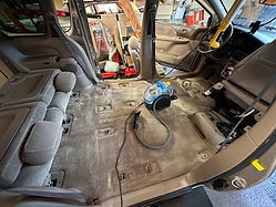 2002 Toyota Sienna.jpg