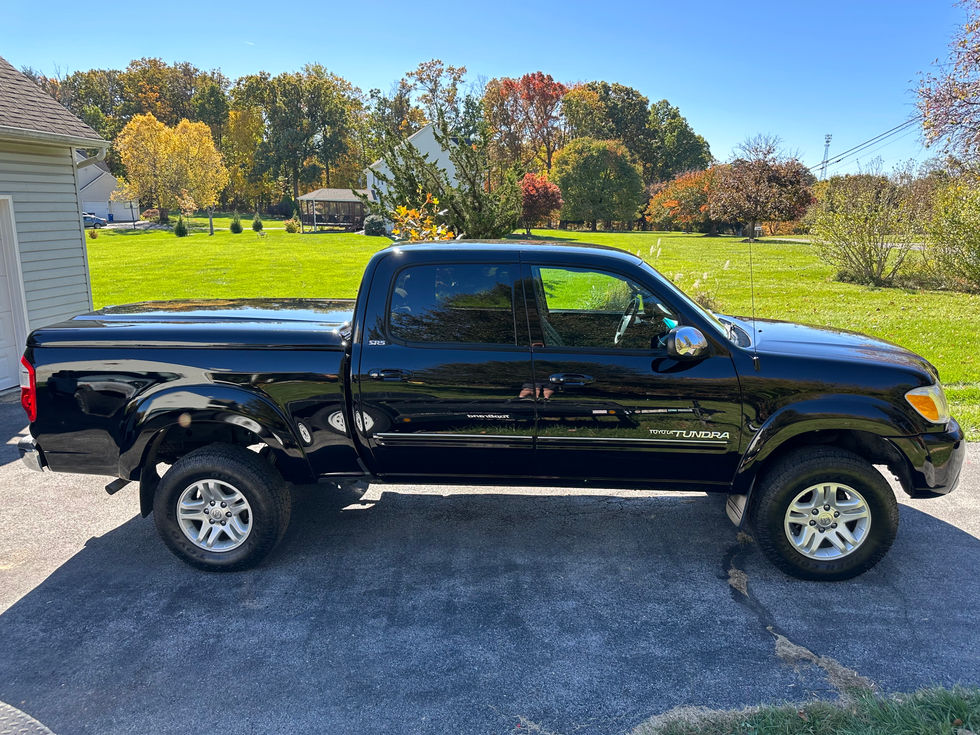 2006 Toyota Tundra.jpg