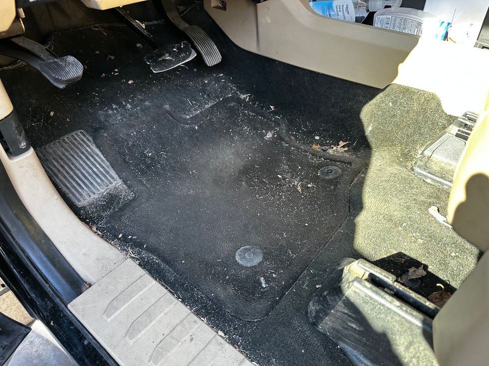 2017 Ford F-350 Lariat.jpg