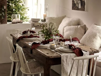 Holiday Table Settings