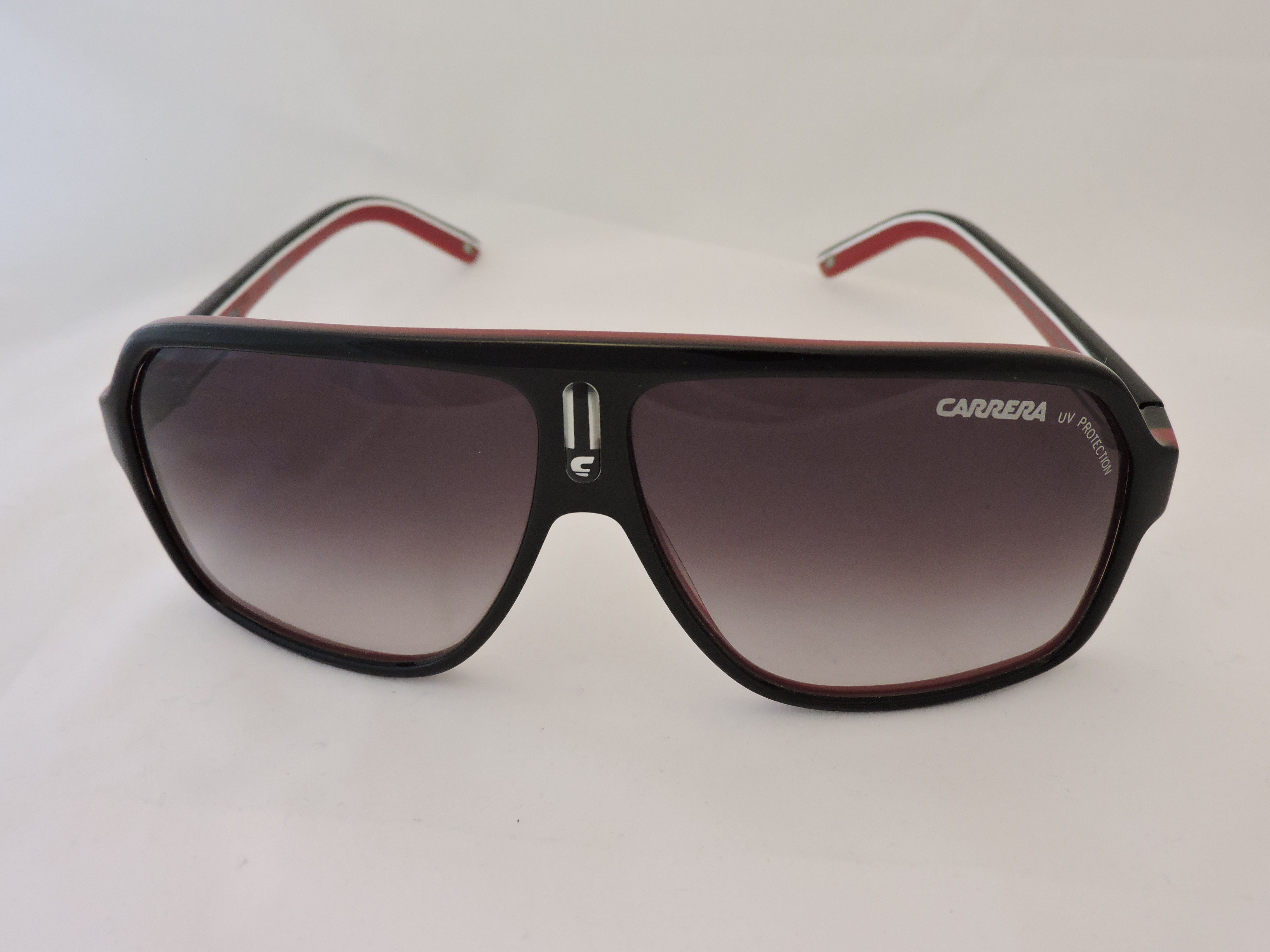 Óculos Solar Carreira