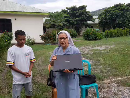 Já chegou o primeiro computador a Timor