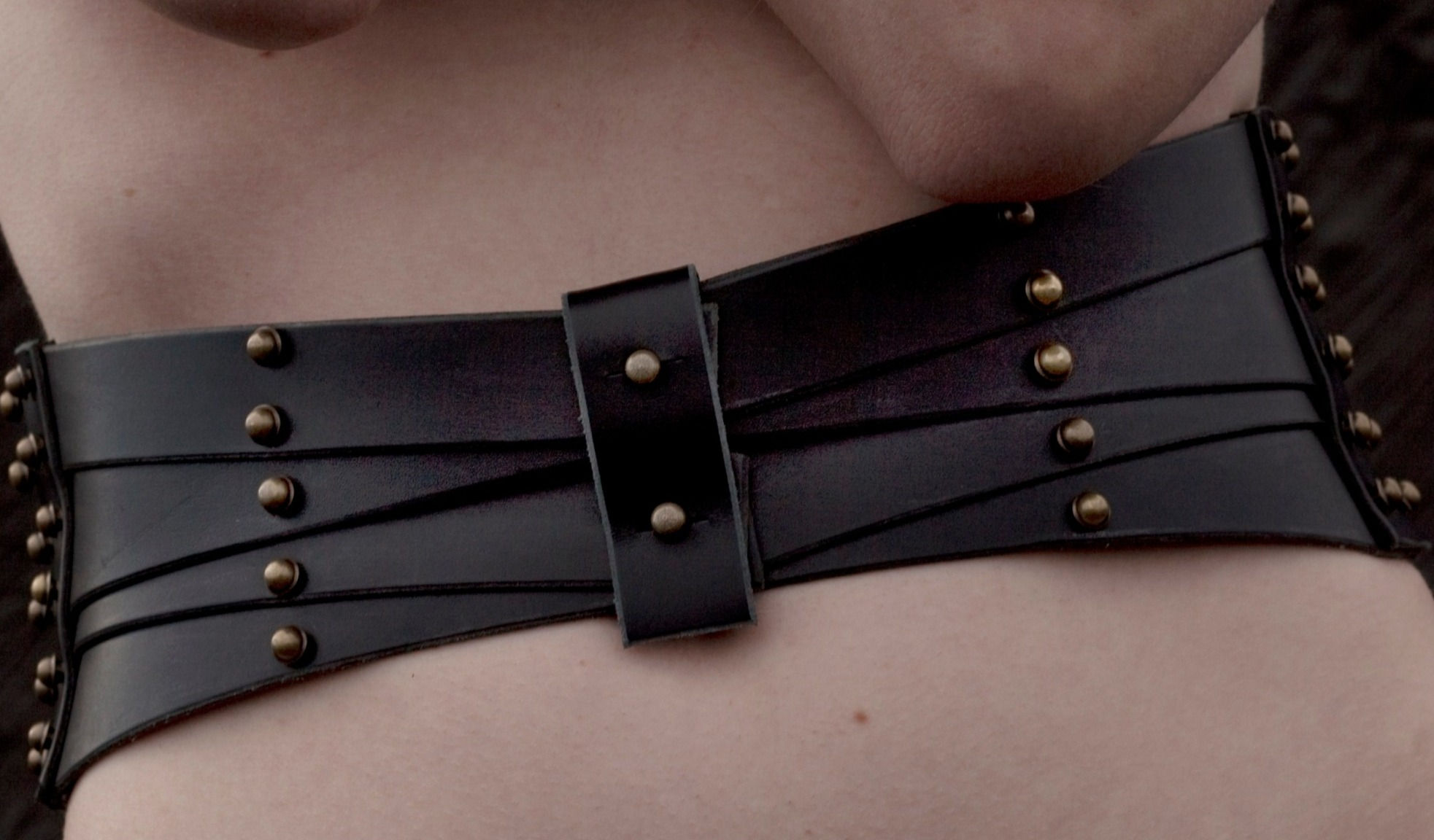 2 Point Criss-Cross Cinch - Black - Worn by Freya Ridings