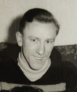 19530000A-24_edited.jpg
