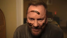 Tinsel Town — Kiefer Sutherland & Rebel Wilson Bring Hollywood to a Snowy British Christmas