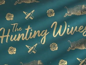 🕵️♀️The Hunting Wives (2025) – Netflix’s Sultry Summer Thriller of Lust, Lies & Murder | Plot, Cast, Review & Where to Stream