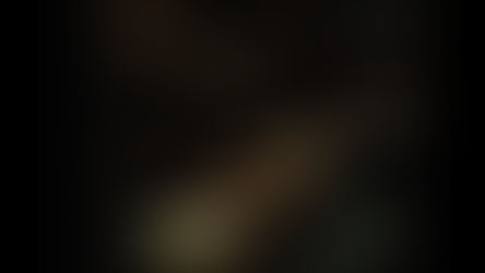 The Singers Review: Netflix’s Oscar-Nominated Short That Turns a Dive Bar into a Stage for Redemption