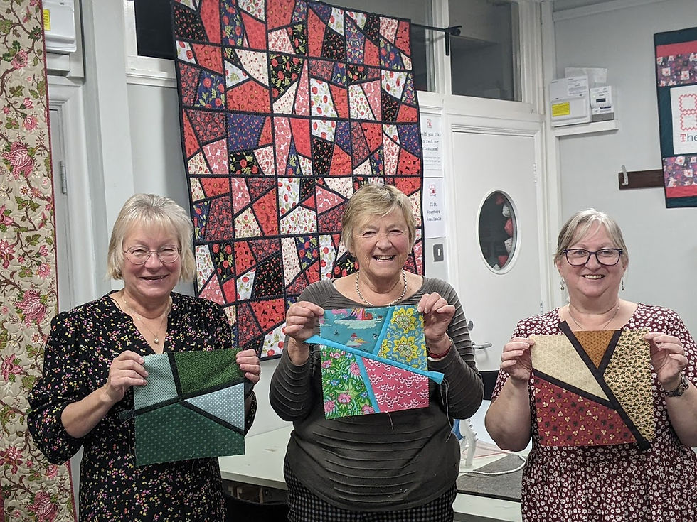 Thumbnail: Mosaic Stained Glass Quilt Pattern