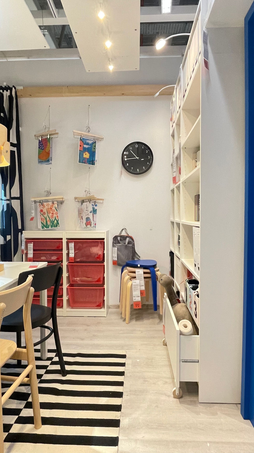 INTERNATIONAL SCANDINAVIAN SMALL SPACE LIVING 