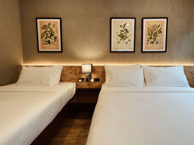 Hotel-Dumaguete-Room-Slideshow2.JPEG