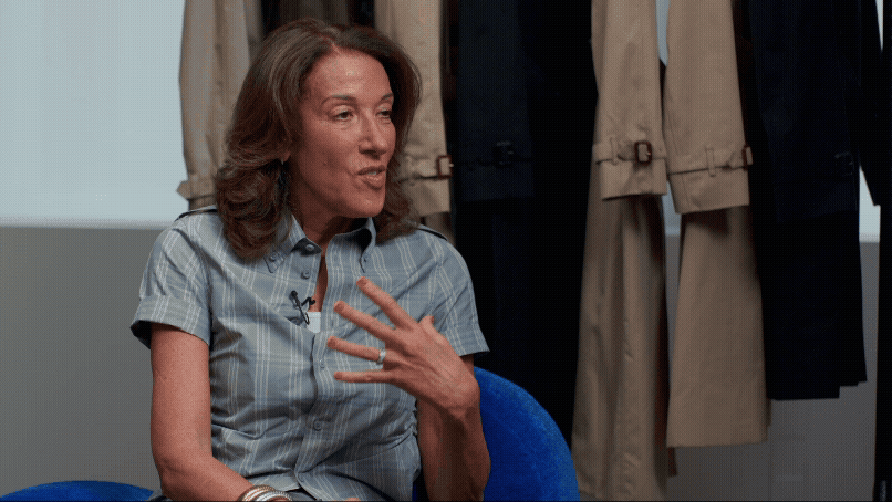 Gif Burberry Leadership Ed 2.gif