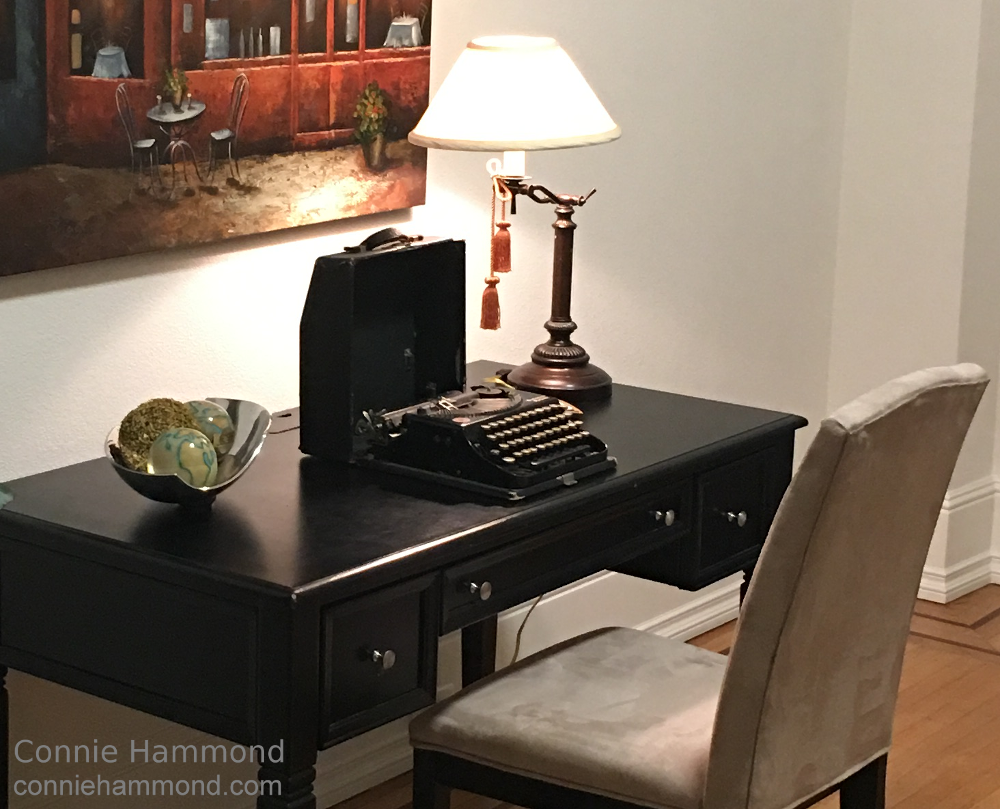 1920s Remington Portable Typewriter