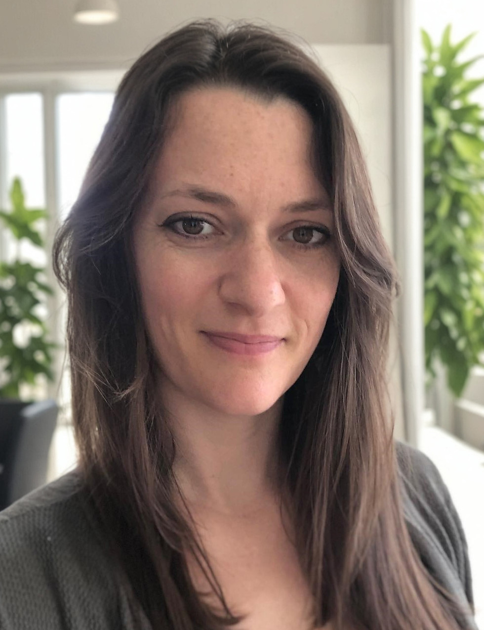 Portrait photo of Danielle Debye