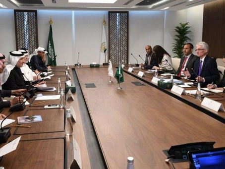 مركز إغاثي سعودي يوقع عقداً بـ 500 مليون دولار لدعم خطة الاستجابة الإنسانية في اليمن*