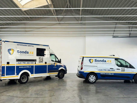 Zvětšujeme naši flotilu: Představujeme novou kompaktní sanitku pro ještě rychlejší pomoc!