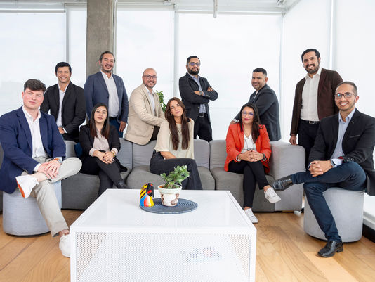 ¿Qué incluye una sesión de fotografía empresarial profesional?