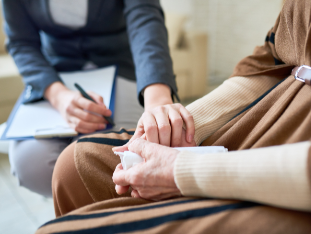 Provider reviewing a MAT treatment plan with a patient at Mental Alive