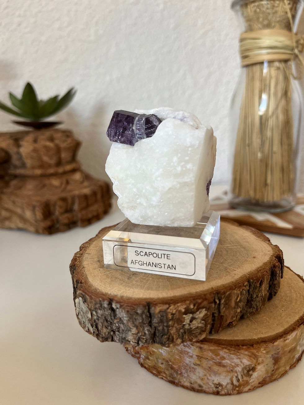 Miniature : Scapolite sur marbre
