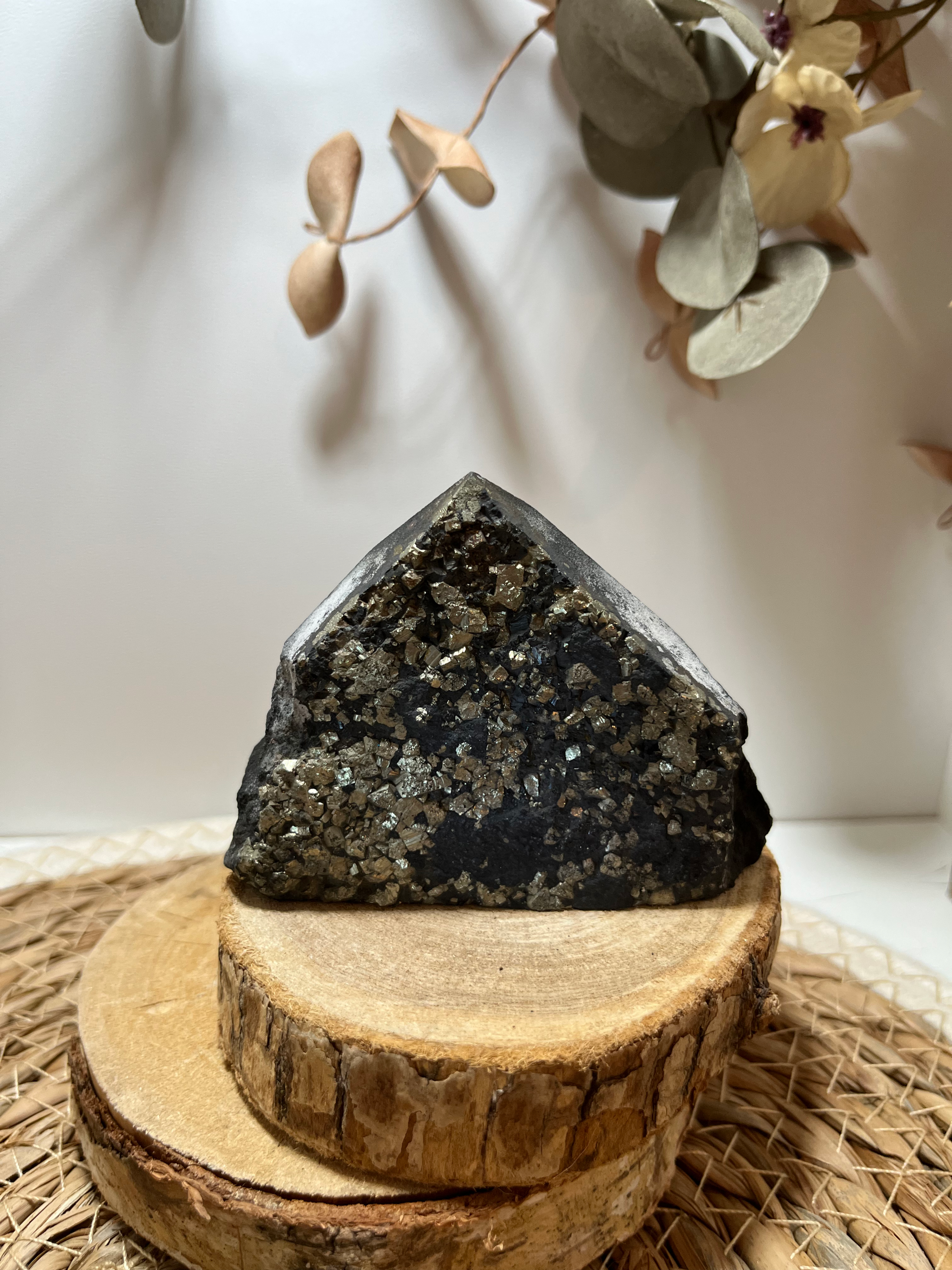 Pyrite sur ardoise