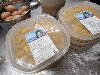 函館からすーさんがウニとかヒラメとかたくさん持ってきてくれた!