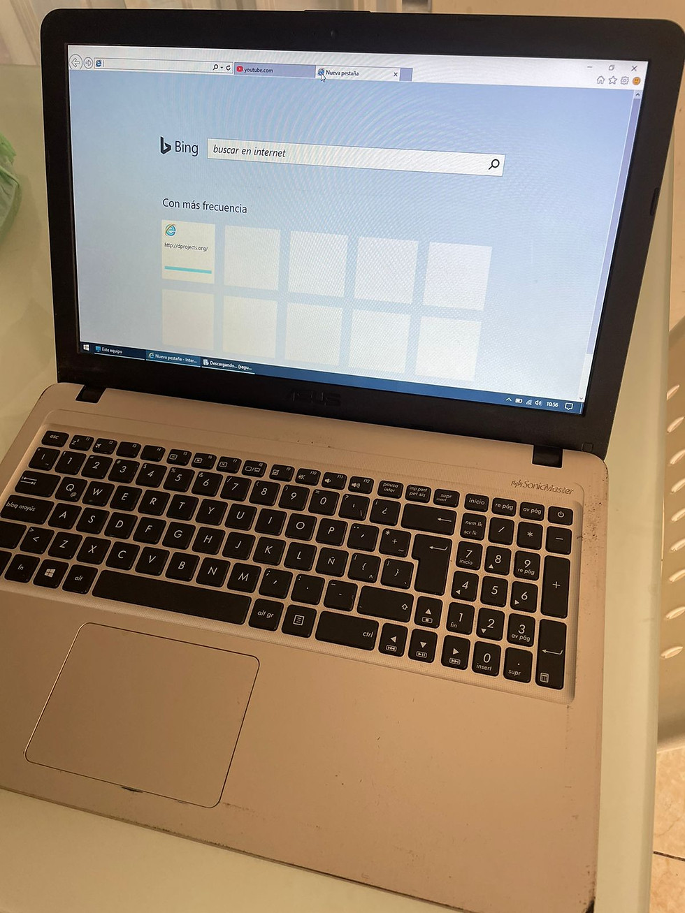 Miniatura: Laptop AMD A8 (7ma) vs Core i5 - 4GB RAM - 1 tera disco