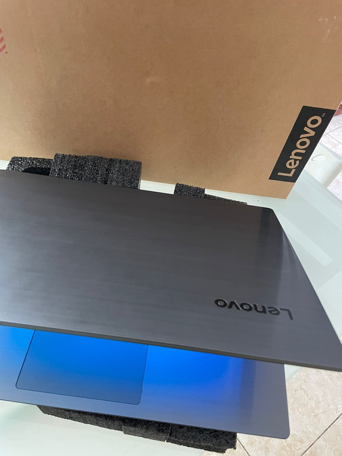 CORE I5 Lenovo en caja - 4GB RAM - 1 tera disco