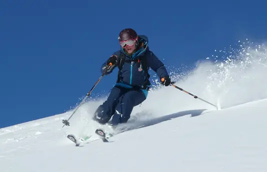 Lizzy Benwell skiing in Courchevel