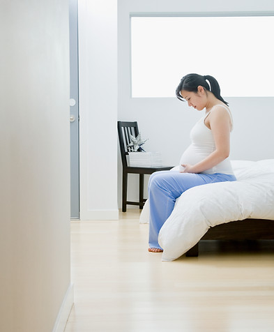 Femme enceinte asiatique