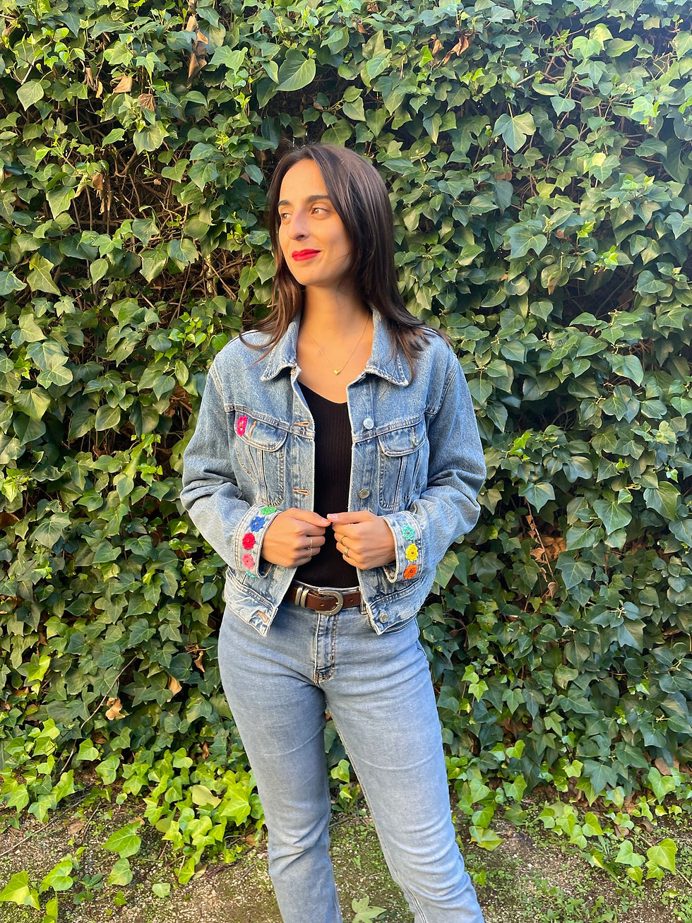 Miniature : Veste en denom avec fleurs au crochet
