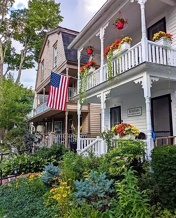 Chautauqua-village-street_752_pe.webp