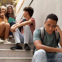understanding-social-skills-for-teens-1024x683.jpg