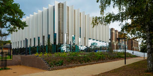 The unknown territory: university expenditure