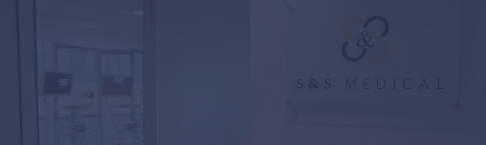 Navy White Modern Minimalist  Finance Manager LinkedIn Banner-3.png