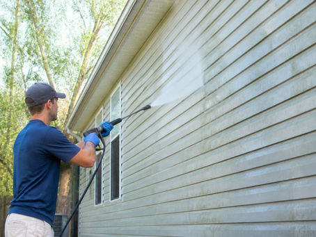 How to Clean Vinyl Siding Safely: A Step-by-Step Guide