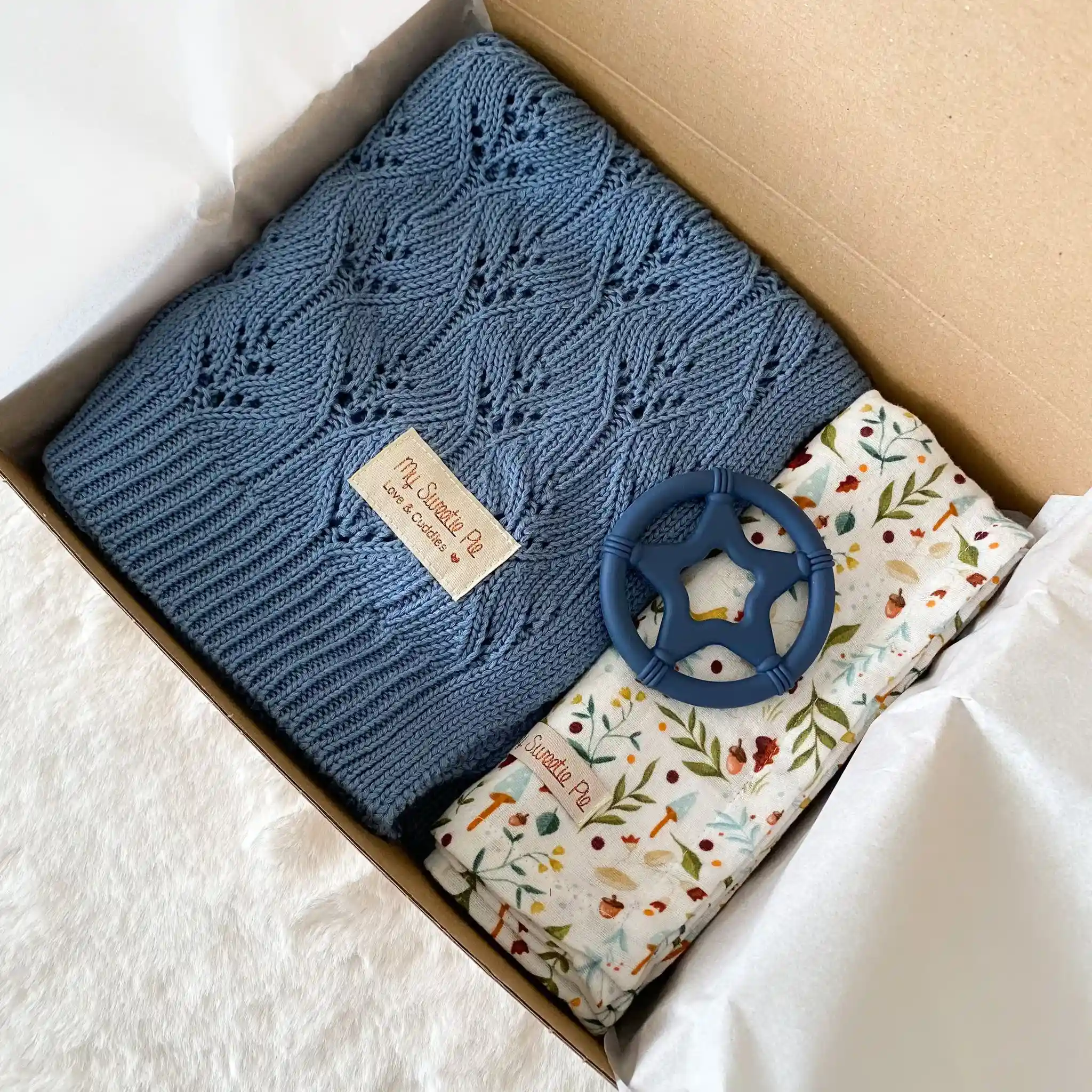 box copertina lana blu